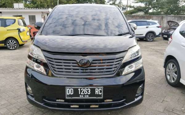 TOYOTA VELLFIRE 2.4