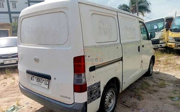 DAIHATSU GRAN MAX BLIND VAN