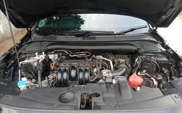 HONDA HRV 1.5L E CVT