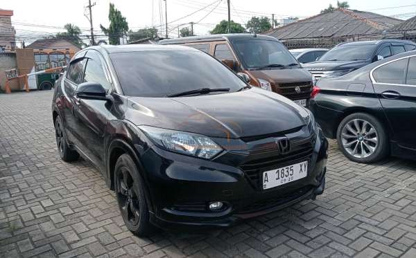 HONDA HRV RU1 1.5 S