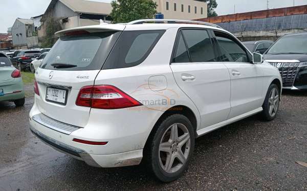 MERCEDES BENZ ML 400