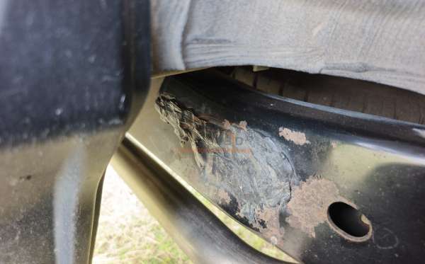 MITSUBISHI PAJERO SPORT 2.5L GLX (4X4)