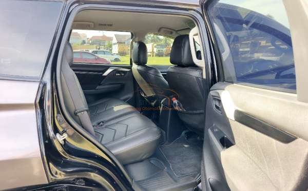 MITSUBISHI PAJERO SPORT 2.5L GLX (4X4)