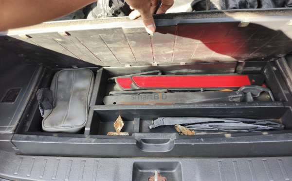 MITSUBISHI PAJERO SPORT 2.5L GLX (4X4)