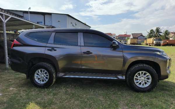 MITSUBISHI PAJERO SPORT 2.5L GLX (4X4)