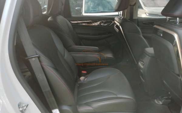 WULING CORTEZ 1.5 LUX