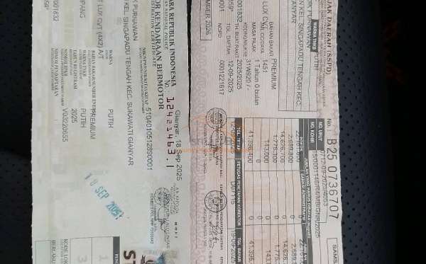 WULING CORTEZ 1.5 LUX