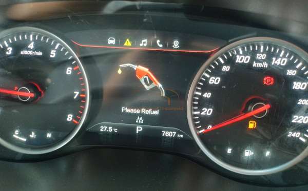 WULING CORTEZ 1.5 LUX