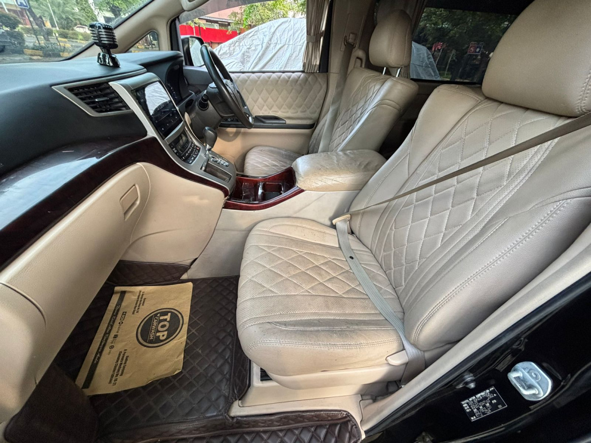 TOYOTA  ALPHARD  2.4 X