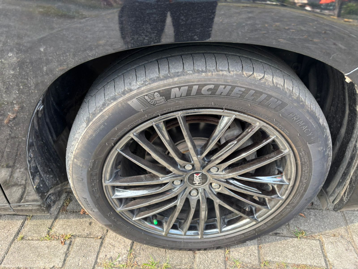 TOYOTA  ALPHARD  2.4 X