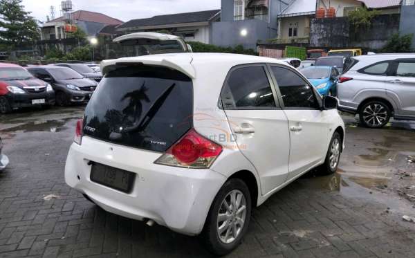 HONDA  BRIO  SATYA 1.2 E