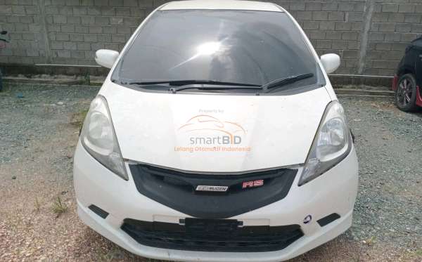 HONDA JAZZ GE8 1.5 E