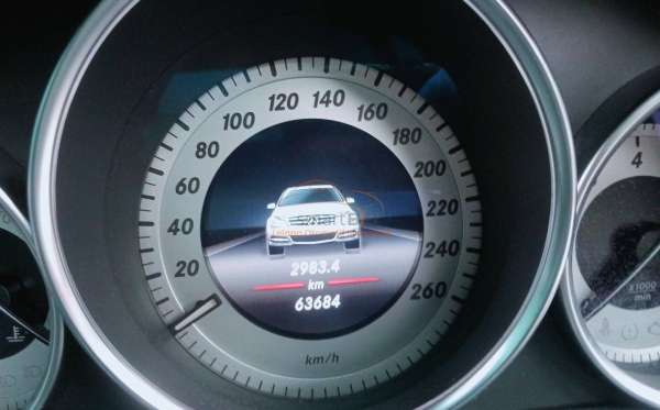 MERCEDES BENZ C 200 CGI