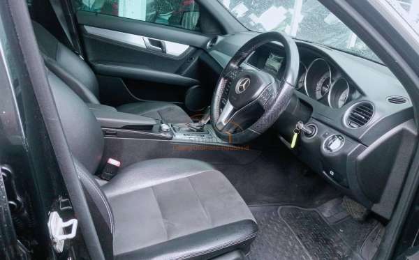 MERCEDES BENZ C 200 CGI