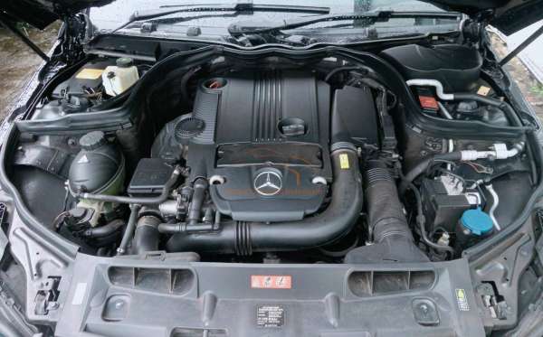 MERCEDES BENZ C 200 CGI