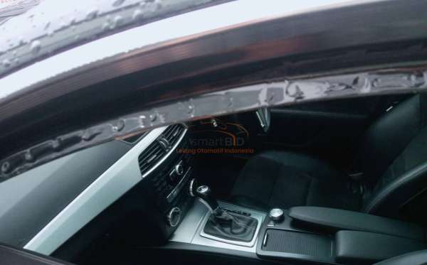 MERCEDES BENZ C 200 CGI