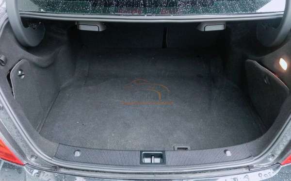 MERCEDES BENZ C 200 CGI