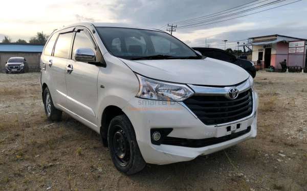 TOYOTA AVANZA