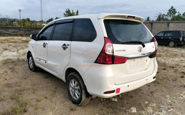 TOYOTA AVANZA