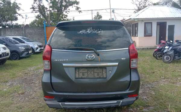 TOYOTA AVANZA