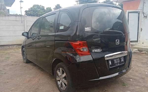 HONDA FREED GB3 1.5 E