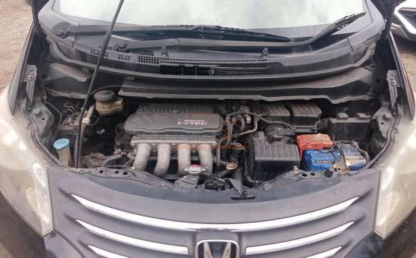 HONDA FREED GB3 1.5 E