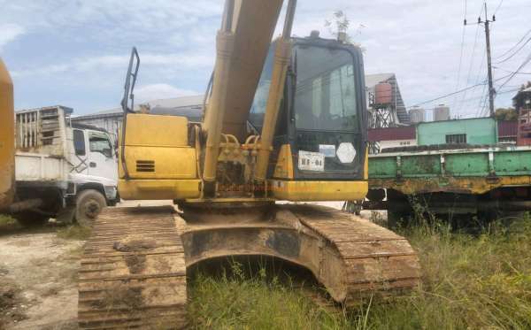 KOMATSU PC20010M0
