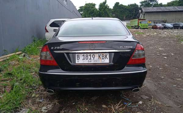 MERCEDES BENZ E 280