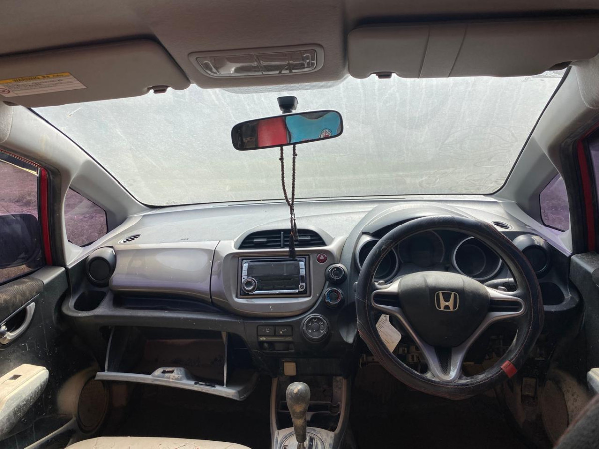 HONDA  JAZZ  GE8 1.5 E