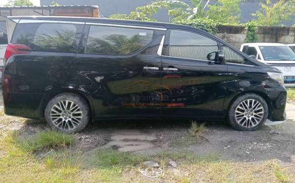 TOYOTA ALPHARD 2.5 G