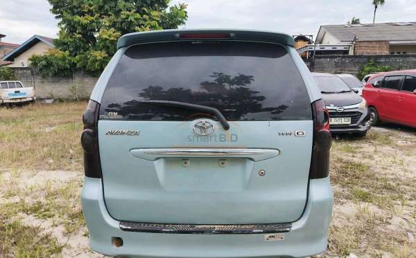 TOYOTA AVANZA