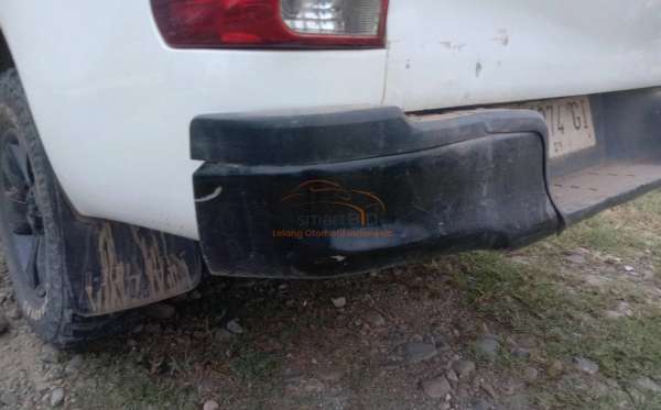 TOYOTA HILUX 2.4G DC 4X4