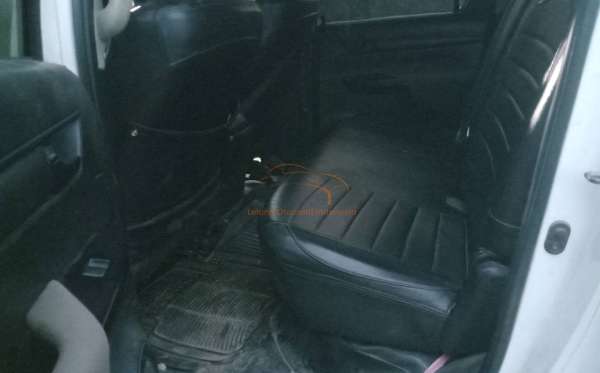 TOYOTA HILUX 2.4G DC 4X4