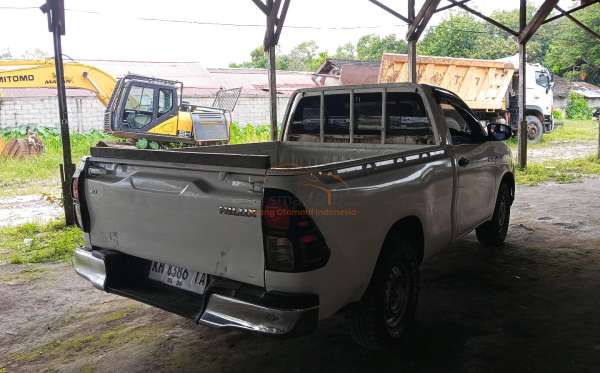 TOYOTA HILUX PICK UP