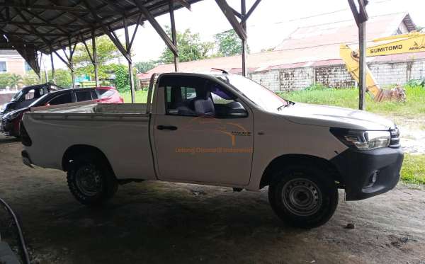 TOYOTA HILUX PICK UP
