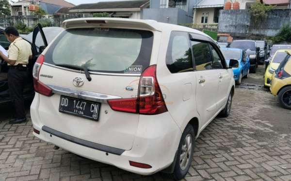 TOYOTA  AVANZA  G