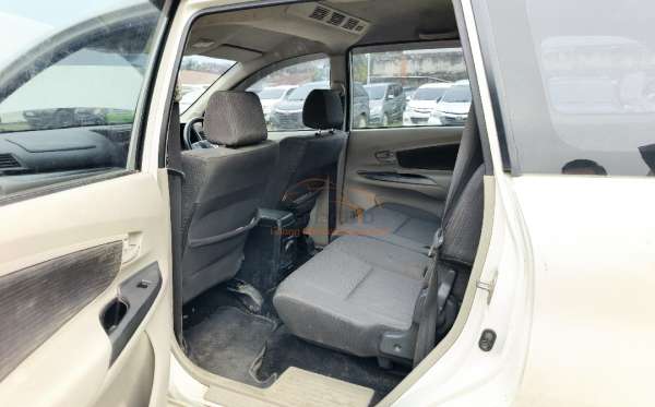 DAIHATSU  XENIA  R