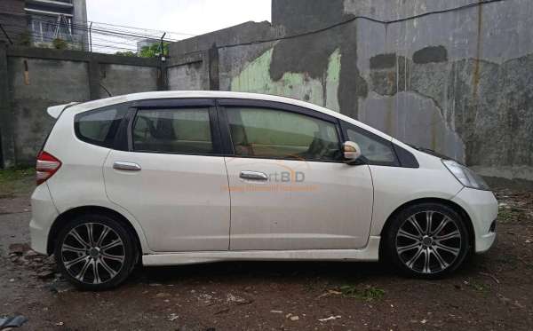 HONDA  JAZZ  GE8 1.5 E