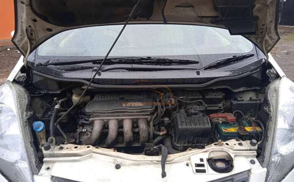 HONDA  JAZZ  GE8 1.5 E