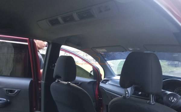 HONDA MOBILIO DD4 1.5 S