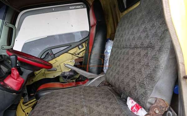 MITSUBISHI COLT DIESEL FE 74