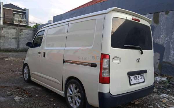 DAIHATSU GRAN MAX BLIND VAN