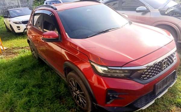 HONDA DG48 1.5 RS CVT Z