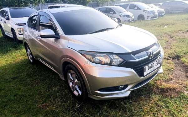 HONDA HRV RU1 1.5 E