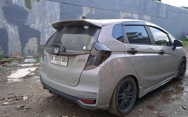 HONDA JAZZ GK5 1.5 RS