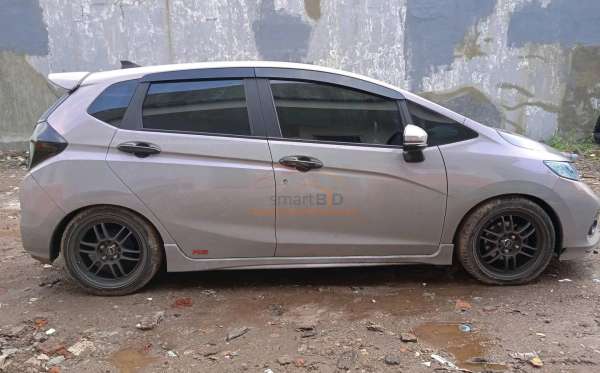 HONDA JAZZ GK5 1.5 RS