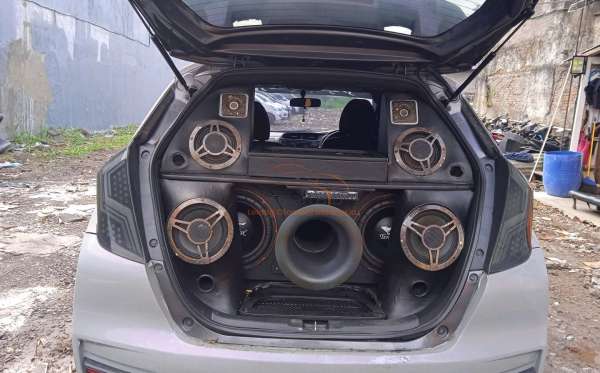 HONDA JAZZ GK5 1.5 RS