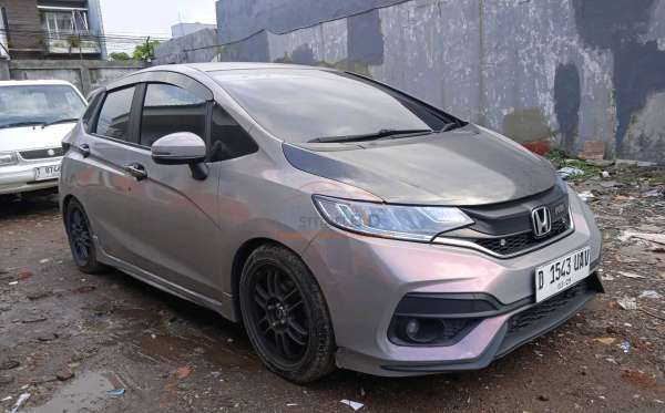 HONDA JAZZ GK5 1.5 RS