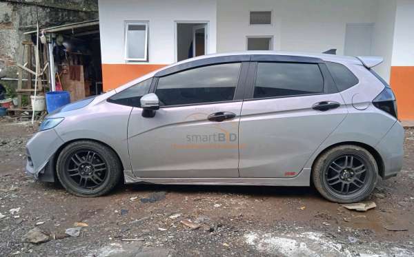 HONDA JAZZ GK5 1.5 RS