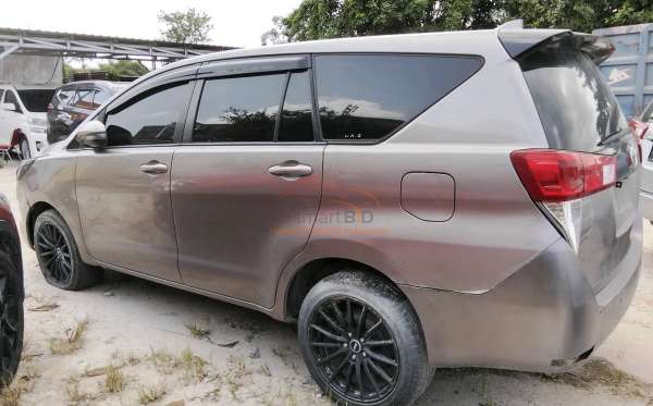 TOYOTA  KIJANG  INNOVA G